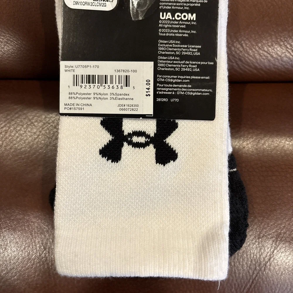 Under Armour Team Crew Socks White Mens Sz 8.5-13 Women 10-14
